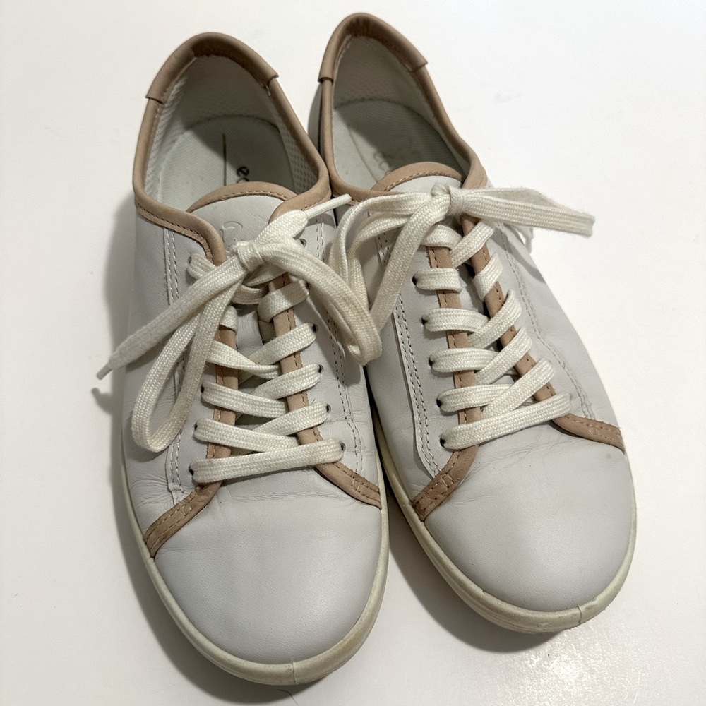 ECCO Shoes Women's Size 37 Casual Sneaker White Leather